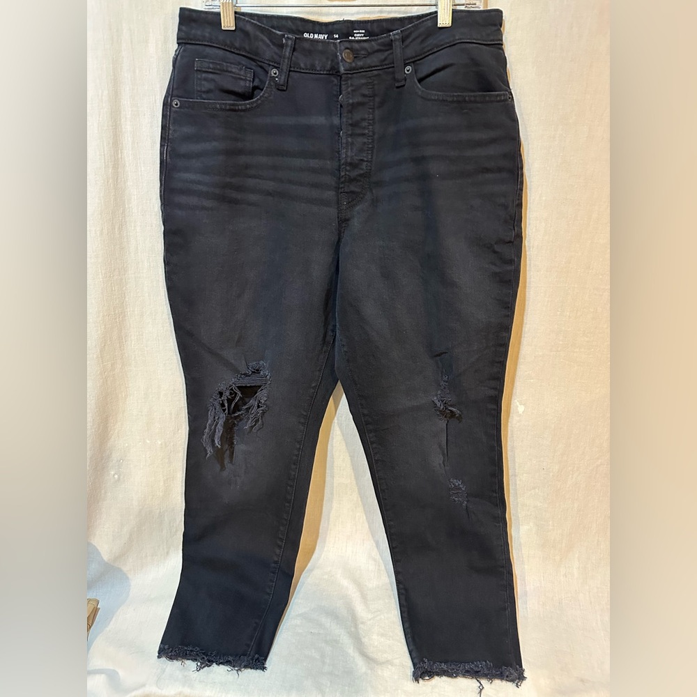 Old Navy Black Ankle Cropped Jeans